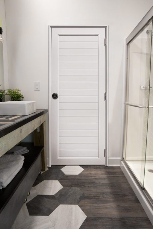 ประตูบ้าน-UpvcProfile-รุ่น-TLW-ใช้สำหรับภายนอกภายในและประตูห้องน้ำ